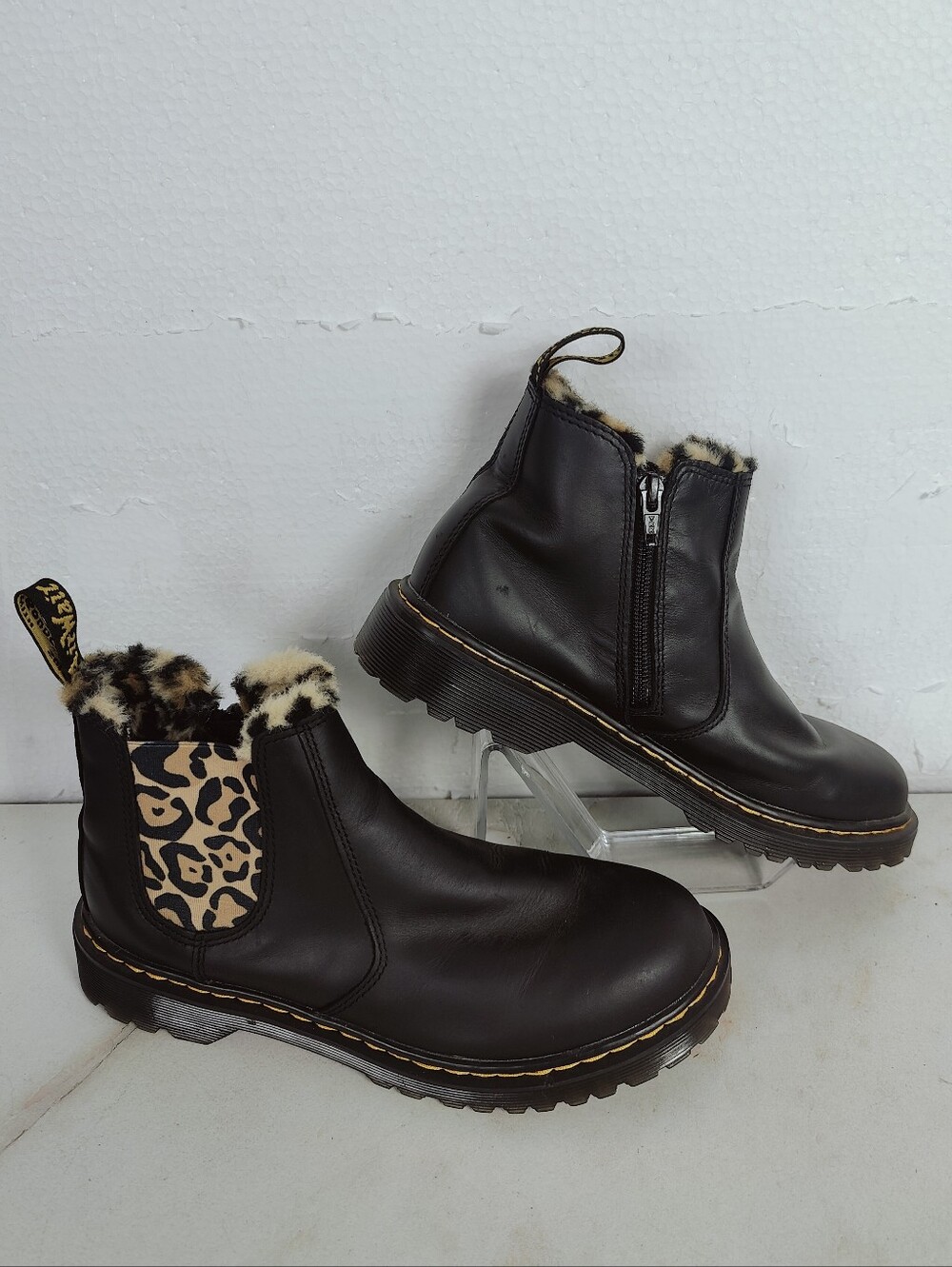 Dr. Martens 2976 Junior Leonore Leo Y Leopard Black Leather Chelsea Boots, 7 - Picture 2 of 9